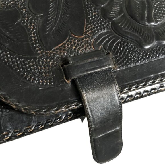 Vintage leather tooled shoulder bag purse - Picture 10 of 16